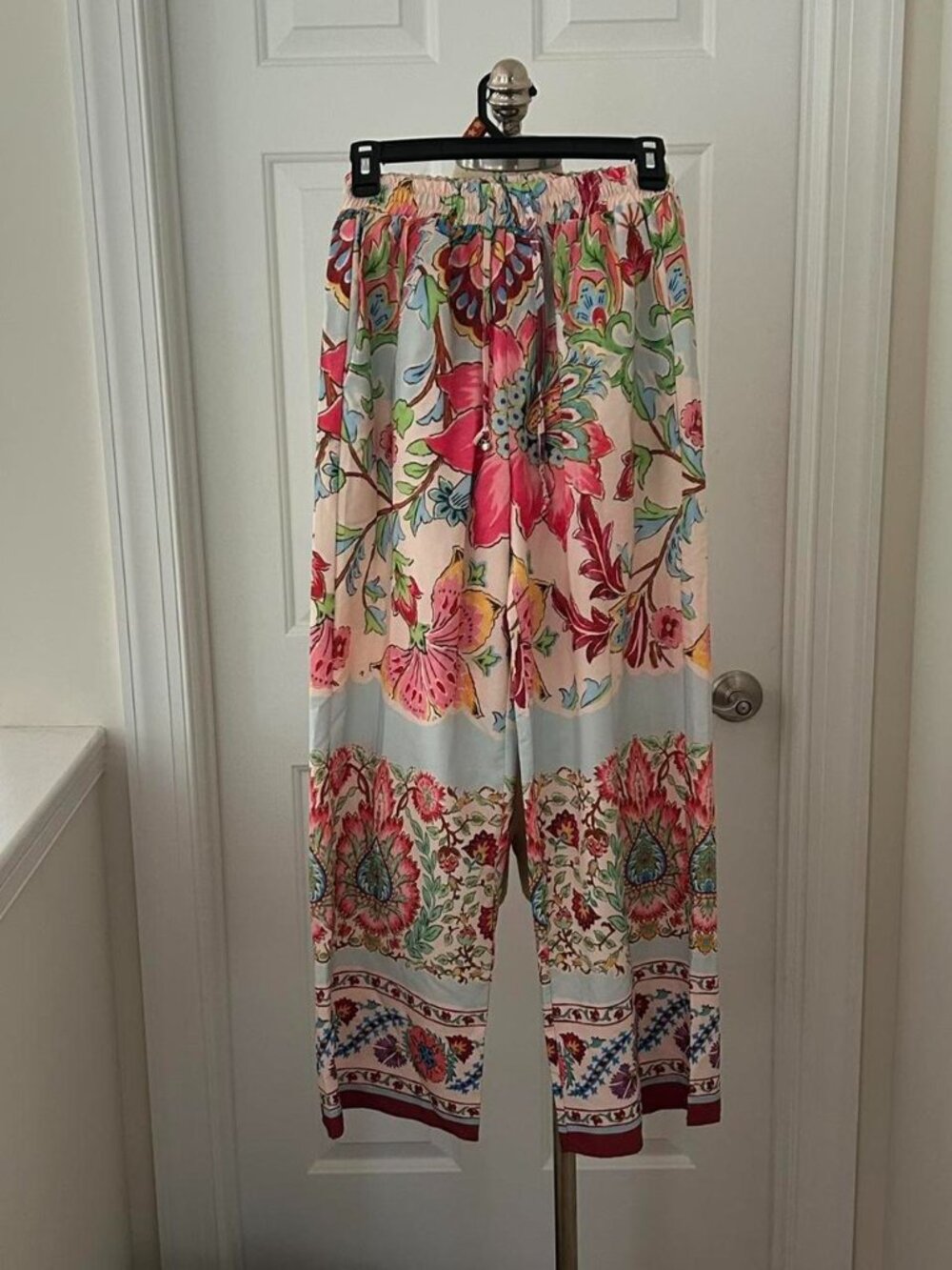 Zara Floral wide leg pants with elastic waistband
